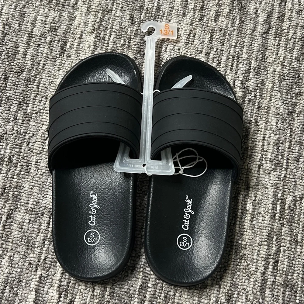 All in Motion Black Kids Slide Sandals Set Size 13